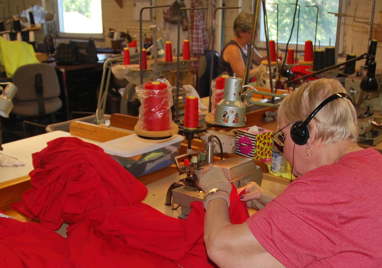 Made in USA Wholesale Tshirts, Sweatshirts, Long Sleeve Shirts ALL